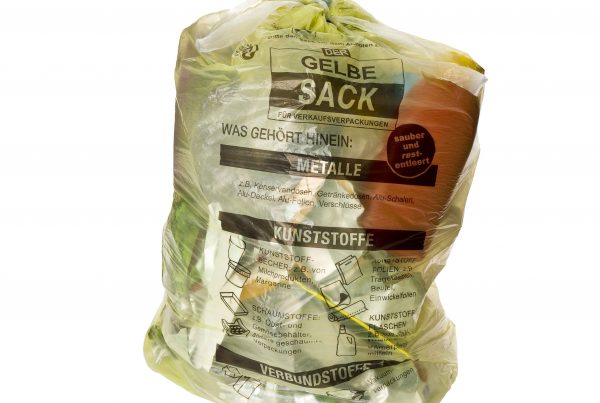 bag & sacks testing - Der Gelbe Sack freigestellt-1